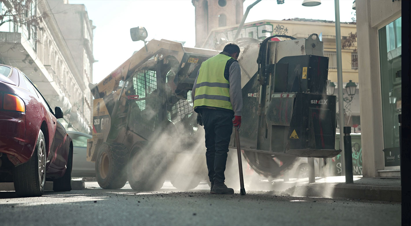 Crew installing underground fiber infrastructure as part of Lancom’s backbone network expansion.